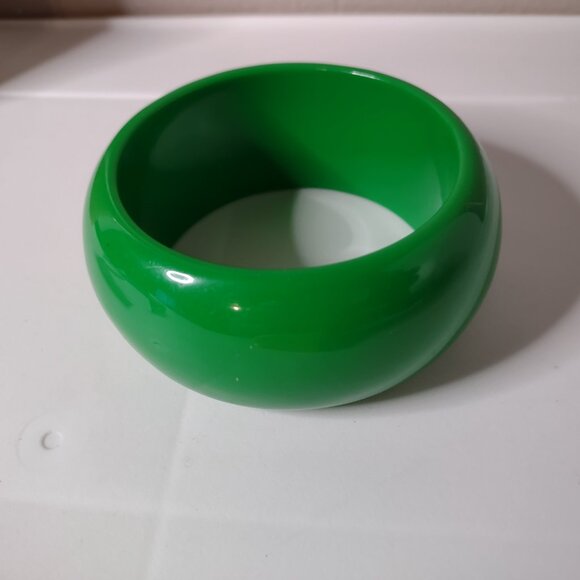 8.25 Inch Large Green Vintage Bangle - Picture 6 of 7